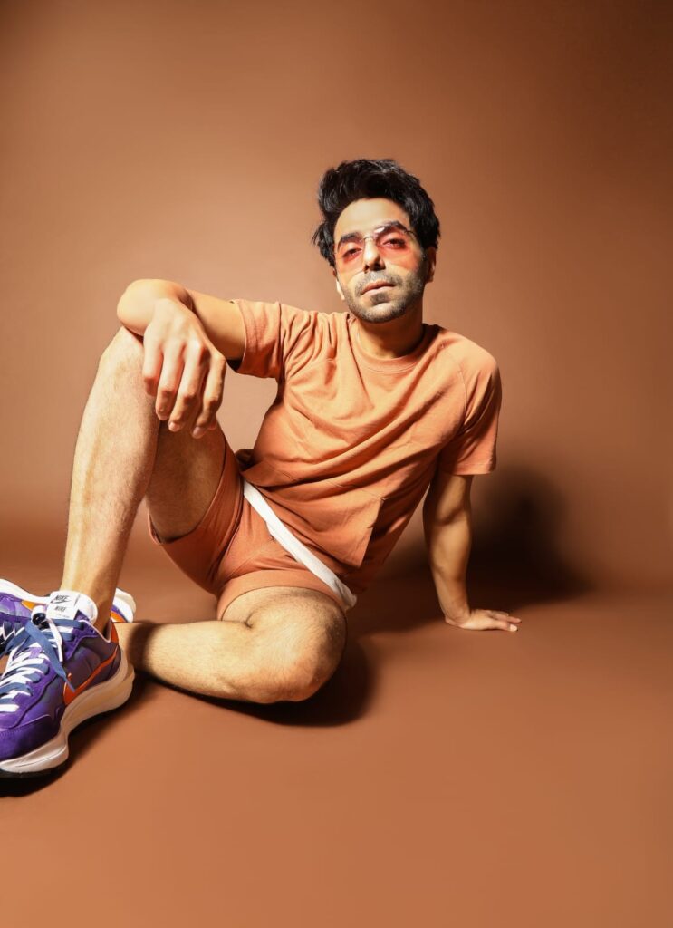 Aparshakti Khurana comes forth to support homegrown sports, roped in as the host of Ultimate Kho Kho 2022 championship