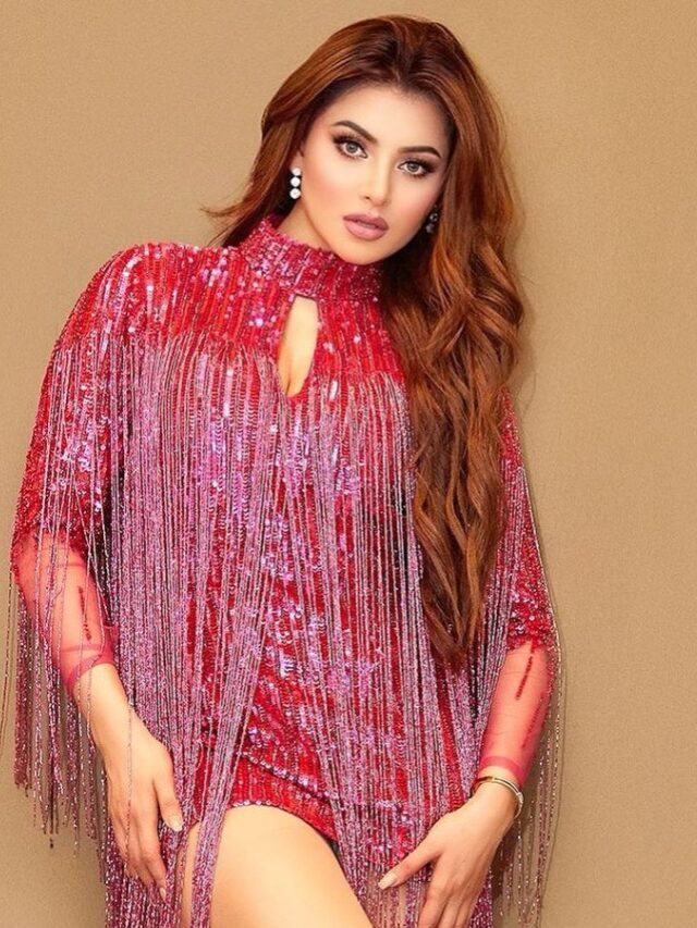 Urvashi Rautela and Tiger Shroff Thrill Fans with Live Dubai Performance 2 Urvashi Rautela and Tiger Shroff Thrill Fans with Live Dubai Performance