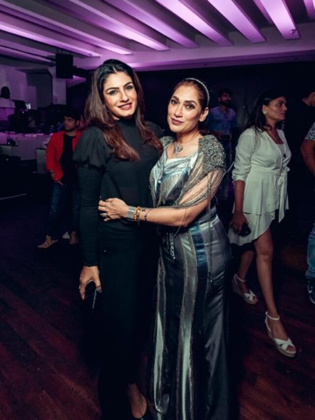 Raveena Tandon, Isha Koppikar at the birthday bash of Lucky Morani 2 Raveena Tandon, Isha Koppikar at the birthday bash of Lucky Morani