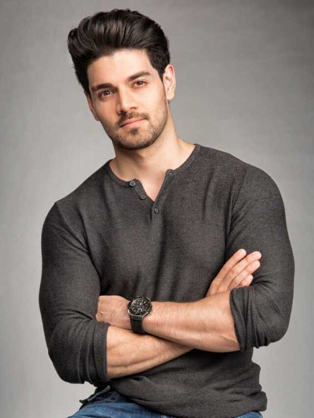 “SIGH OF RELIEF FOR SOORAJ PANCHOLI -This  court case and false accusations has deeply affected me as a person” says Sooraj Pancholi

Bombay High Court passed an order saying that Rabiya Khan is only trying to delay the trial by insisting that it was a homicide

The Bombay High Court has accused late actor Jiah Khan’s mother Rabia Khan for trying to delay the trial even when the CBI carried out a fair, impartial and thorough probe into the suicide of her daughter. However, Rabiya Khan insist that her daughter’s death was not a suicide, it was murder. 

Sooraj Pancholi quotes saying “I have been battling this case and these false accusations against me for the past 10 years now, and it has deeply affected me as a person, only I know what I have been going through all these years. I have immense respect and I have always maintained my dignity towards Jiah’s family. I plead that her family and I both have a fair trial and I pray that this comes to an end soon”