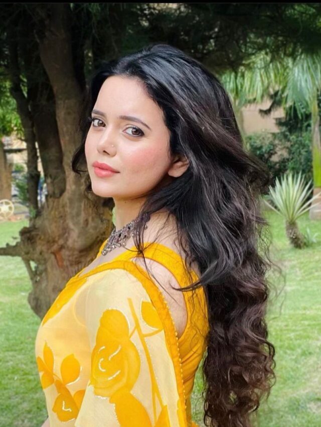 Shruti Kanwar:  Crime Alert has a great concept, the presentation, stories and performances together make it a great watch