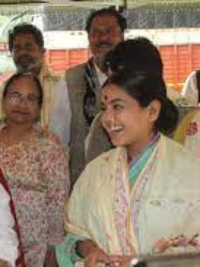 Padma Shri awardee - Bimal Kumar Jain praises the cast of ‘Ek Mahanayak – Dr B.R. Ambedkar’ 2 Padma Shri awardee – Bimal Kumar Jain praises the cast of ‘Ek Mahanayak – Dr B.R. Ambedkar’