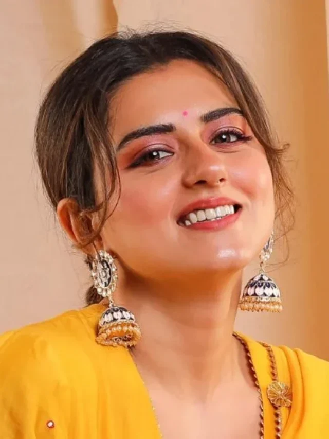 Ridhi Dogra makes her big screen Bollywood Debut – as a sleuth in Kolkata – with the animal lover vigilante film ‘Lakadbaggha’