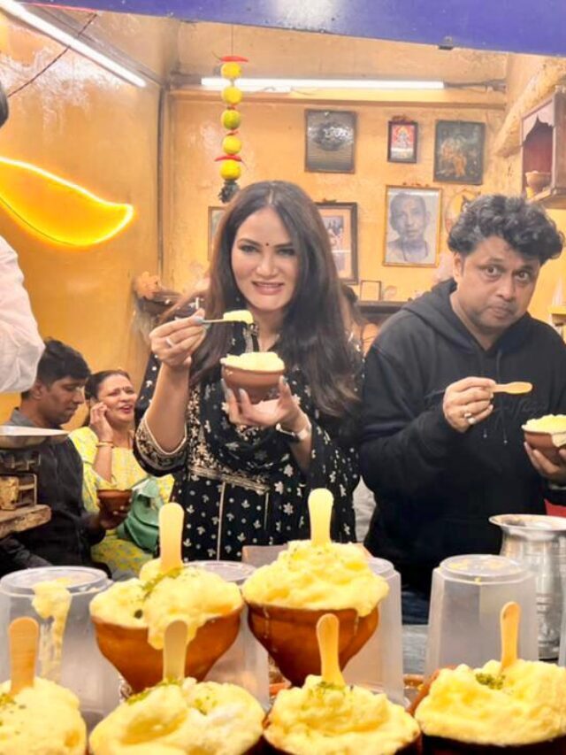 Yogesh Tripathi and Kamna Pathak bond over food 2 Yogesh Tripathi and Kamna Pathak bond over food