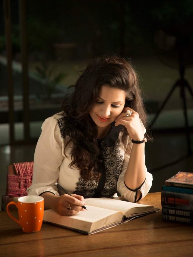 People Want Sensible News than Masala Today – Blogger and Celebrity Interviewer Shruti Sharma Puts Light on the Present Entertainment Content 2 People Want Sensible News than Masala Today – Blogger and Celebrity Interviewer Shruti Sharma Puts Light on the Present Entertainment Content