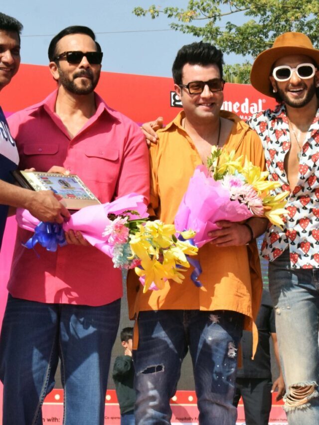 Ranveer Singh, Rohit Shetty , Varun Sharma came to promote their film Cirkus at Malad Masti.