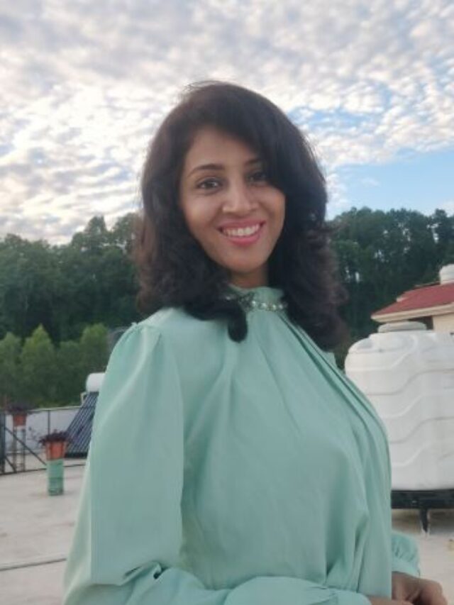 The Social Media Dilemma: Are Actors Losing Themselves in the Pursuit of Popularity? 2 The Social Media Dilemma: Are Actors Losing Themselves in the Pursuit of Popularity?