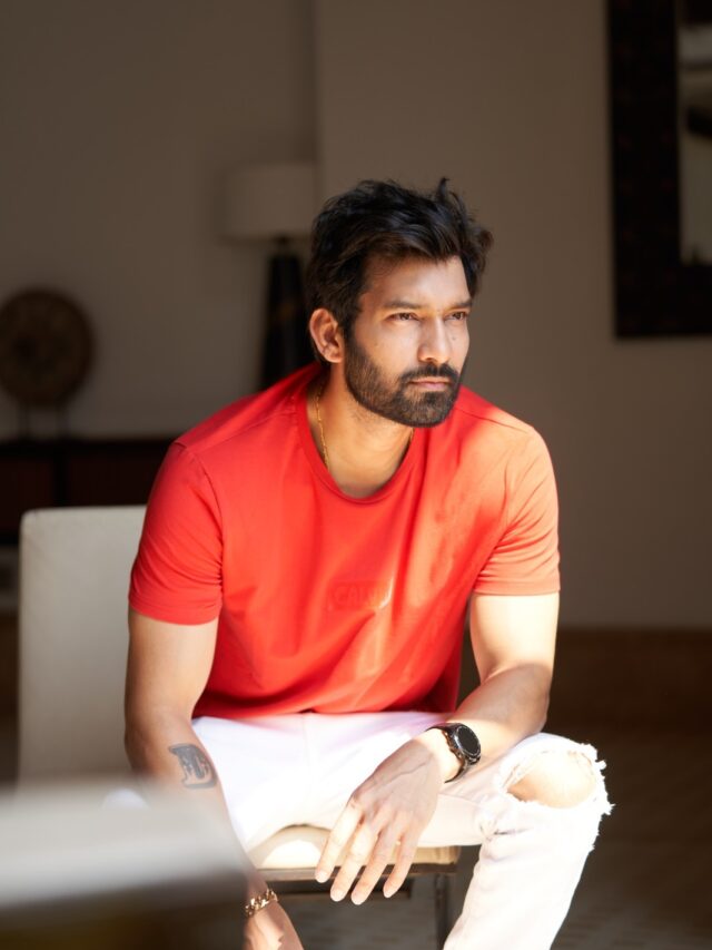 Sunny Leone, Hina Khan, Karishma Tanna, Jasmin Bhasin, Aly Goni, Ekta Kapoor loved the music video directed by Nishank Swami!