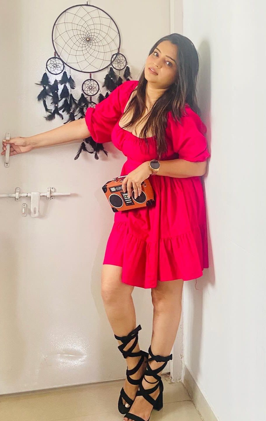 Shreya kulkarni signs a new Hindi project ‘ALBELA AALAM’ says an Instagram post. 2 WhatsApp Image 2024 06 08 at 11.50.46 PM 1