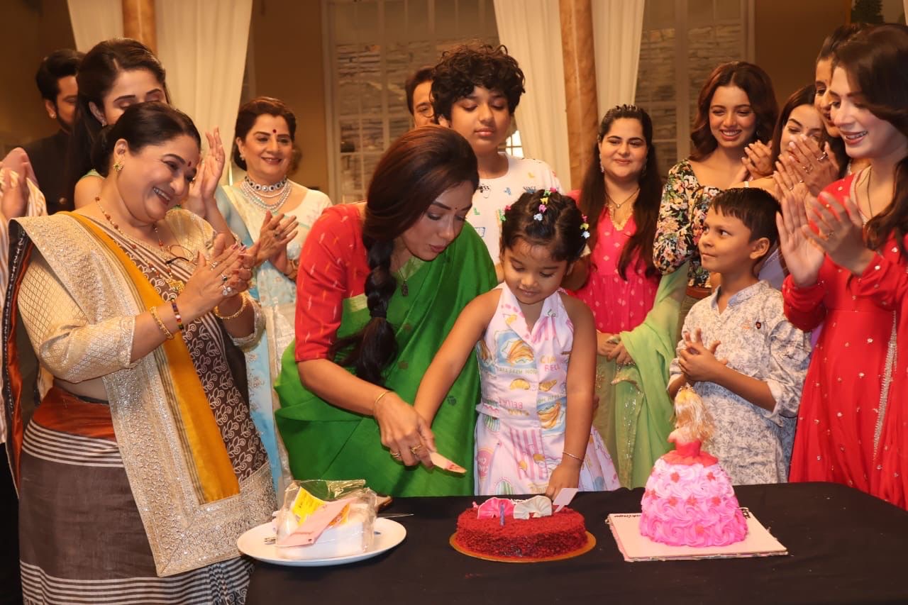 Anupamaa’s little Aadhya celebrates her birthday on the sets; Deepa Shahi and Rajan Shahi’s cast joins the festivities