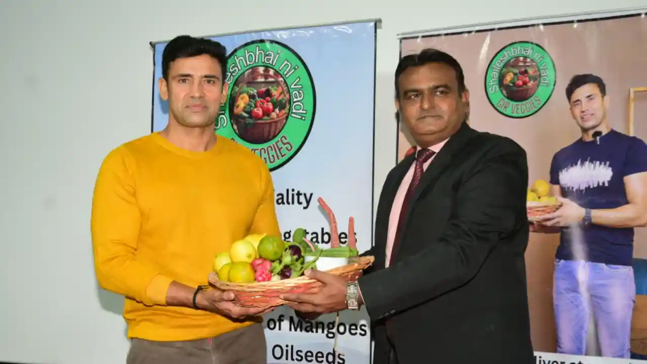 Indian MMA Fighter Sangram Singh Launches ‘Gir Veggies’ Organic Initiative in Mumbai 