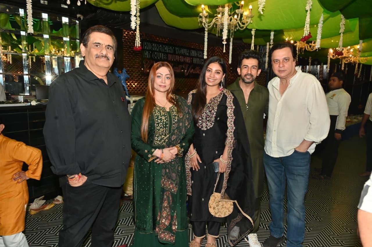 Vicky Hamid of club illusions along with Aslam Khan, Parul Chawla and Mouz Khan Hosted  Warm & Graceful Iftar Gathering at Club Illusions