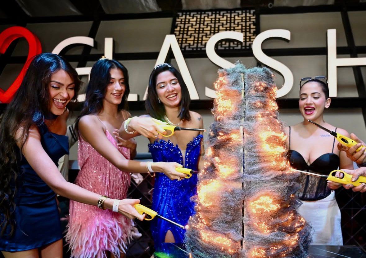 Splitsvilla X6 Fame Soundharya Shetty Steals the Show at Birthday Bash