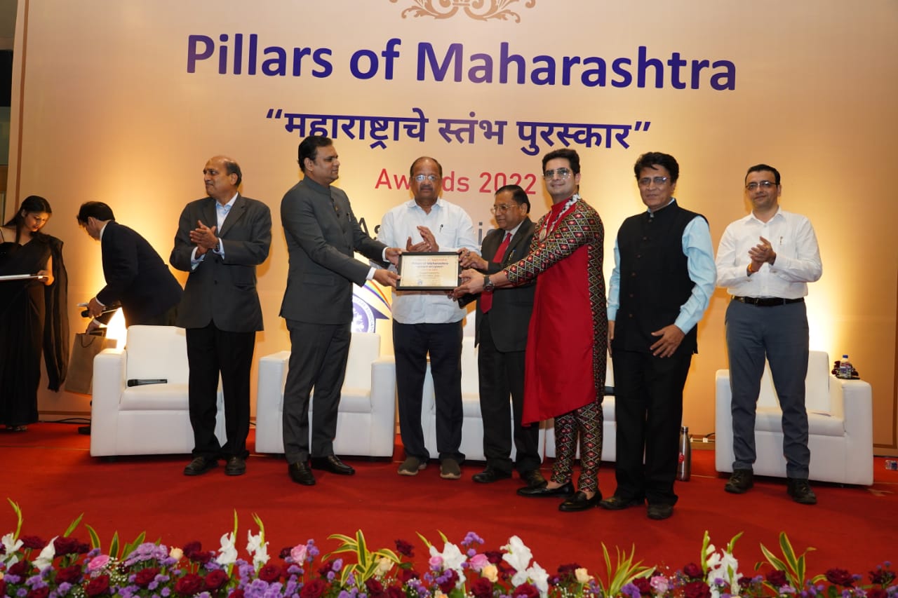 Pillars of Maharashtra Awards makes headlines today , Individuals and Business Owners who are making Maharashtra proud were felicitated.