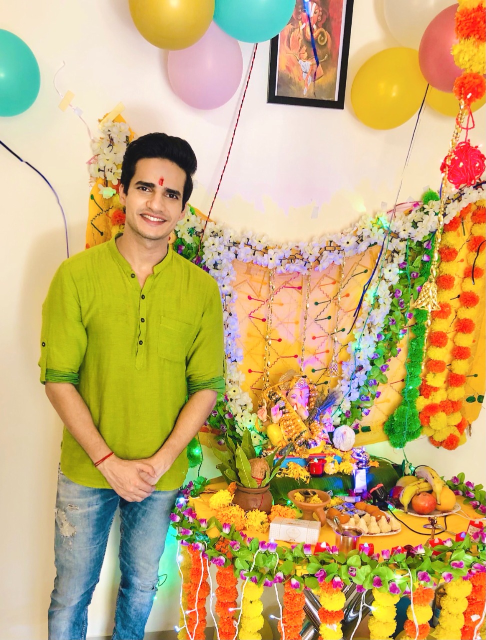 “I feel honored and privileged to be having the opportunity to bring Lord Ganesha to my home,” said Lead Actor Aashish Bharadwaj
