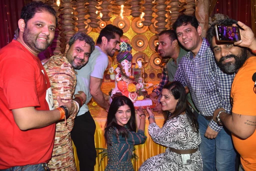 Rajan Shahi show's Ganpati Visarjan was a rocking affair!