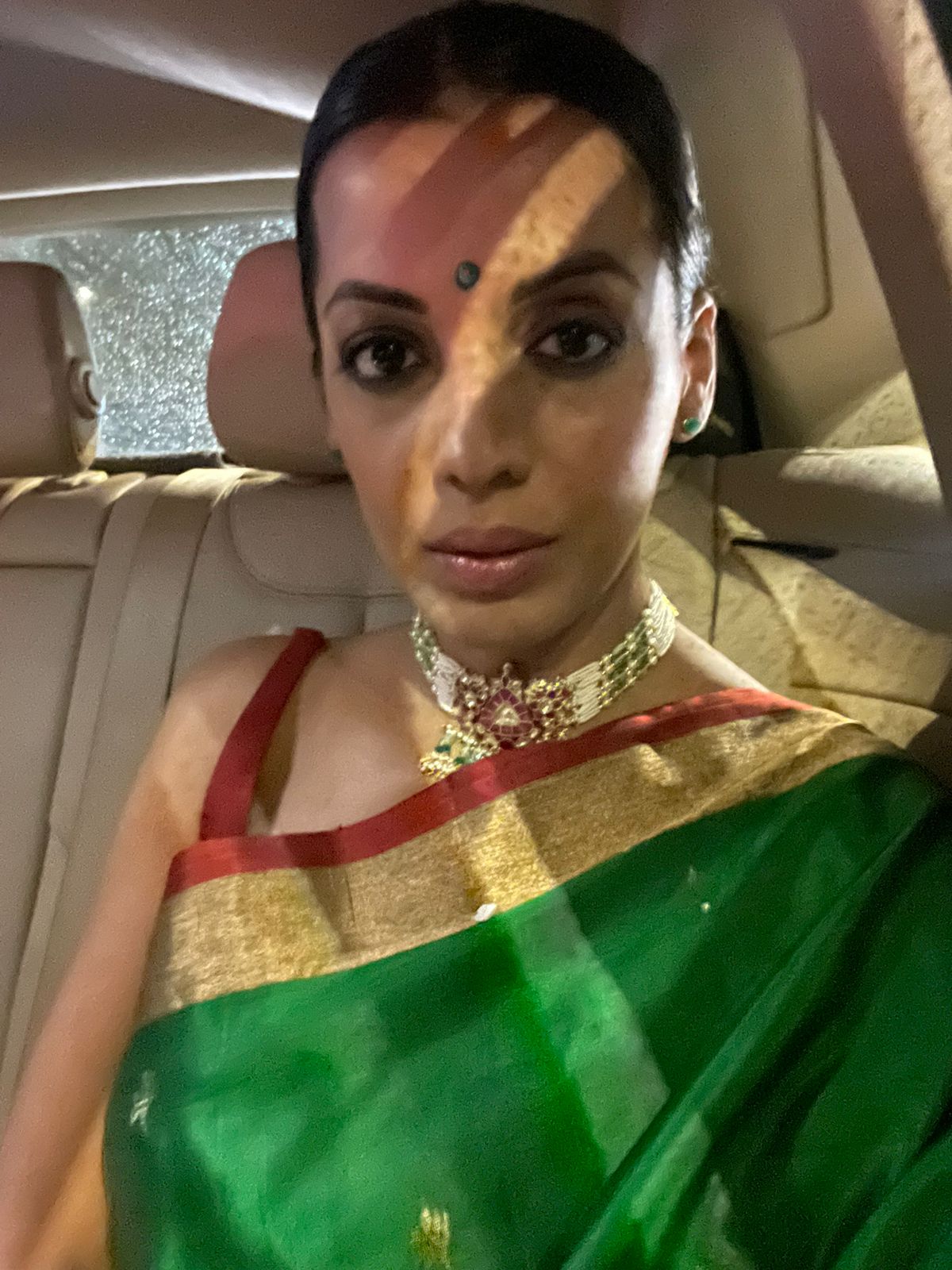 Mugdha Godse Looked Gorgeous in a Green Saree at Maharashtra CM Eknath Shinde's House for Ganesh Darshan