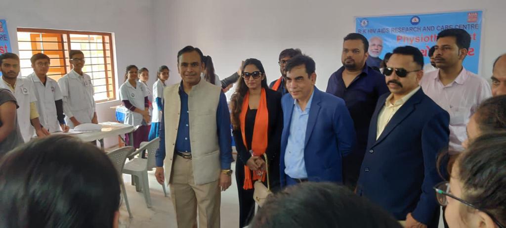 Indian Shakira-fitness queen Miss Piyu Chouhan shares the secret of her health on PM’s birthday.