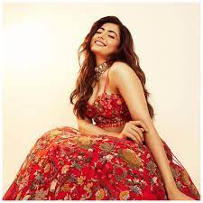 The heart-warming trailer of Amitabh Bachchan and Rashmika Mandanna starrer Goodbye is out now!