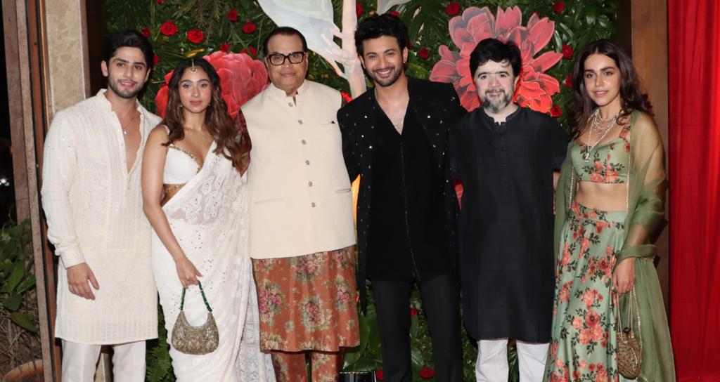 Bollywood Light’s Up For Ramesh Taurani's Diwali Bash