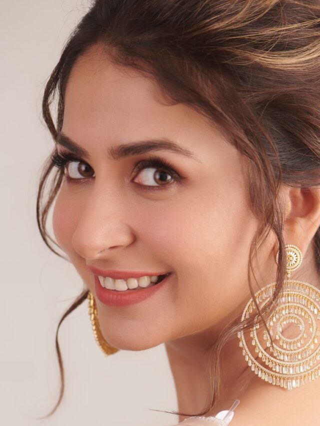 "We will go around and feed all stray dogs to make sure they're alright" Says Malvika Raaj As she Reveals her Diwali plans for this Year