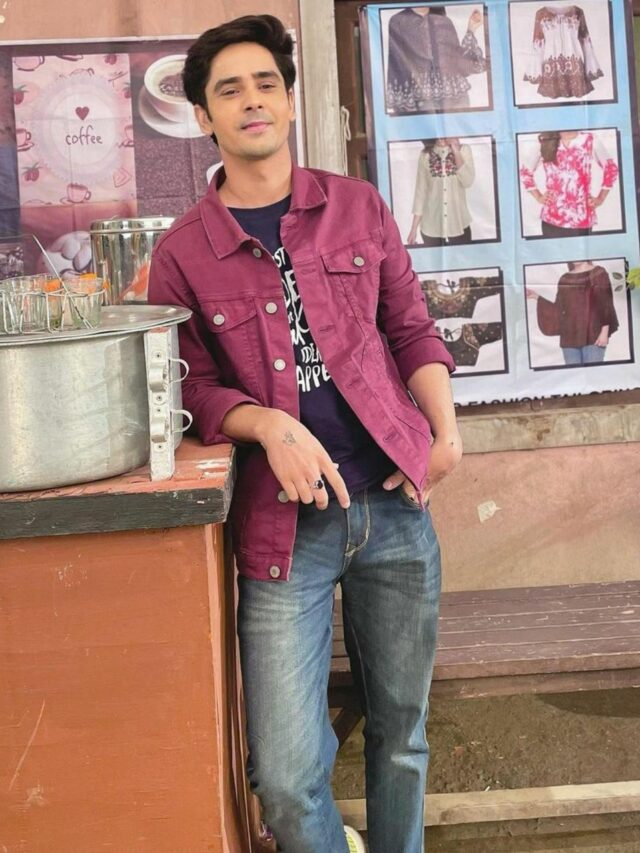 Unusual birthday celebration for Happu Ki Ultan Paltan’s Kamlesh!