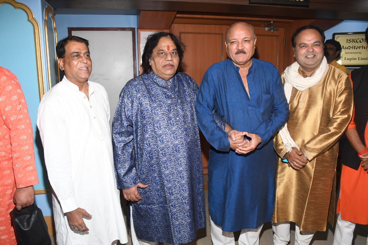 The star-studded wedding reception of Akanksha Agrawal, daughter of Kavi Narayan Agrawal Das Ji and Shobit Gupta