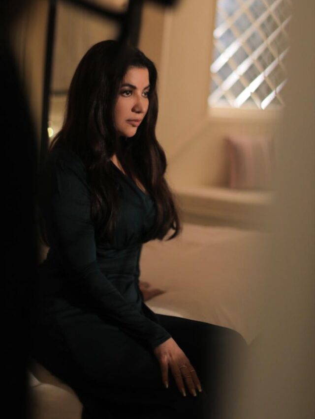 Jeanne Merchant's romantic Christmas offering "Christmas Without You"