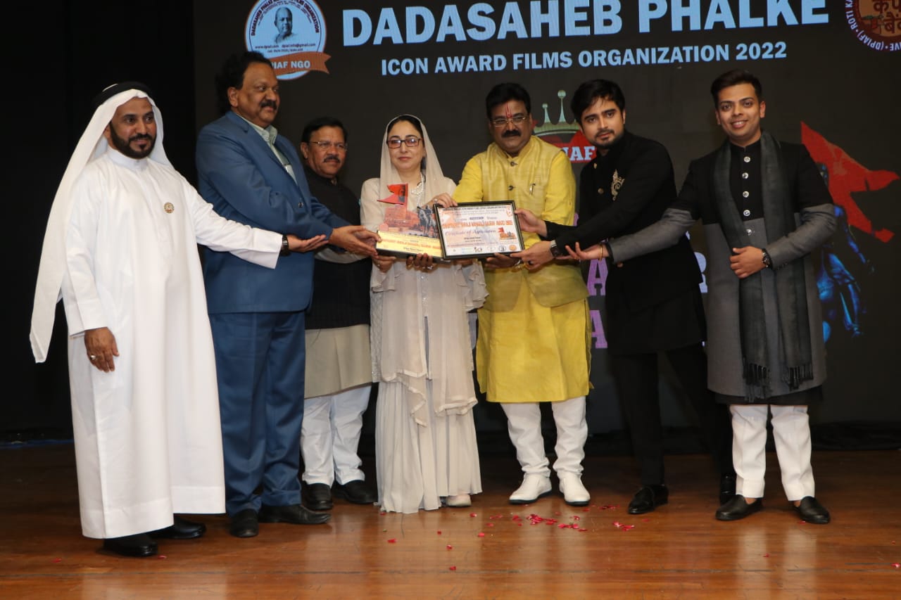 3rd Chhatrapati Shivaji Maharaj Gaurav award And 9th Darshnik Mumbai Press Media Award  On 24th, Dec2022 in Delhi