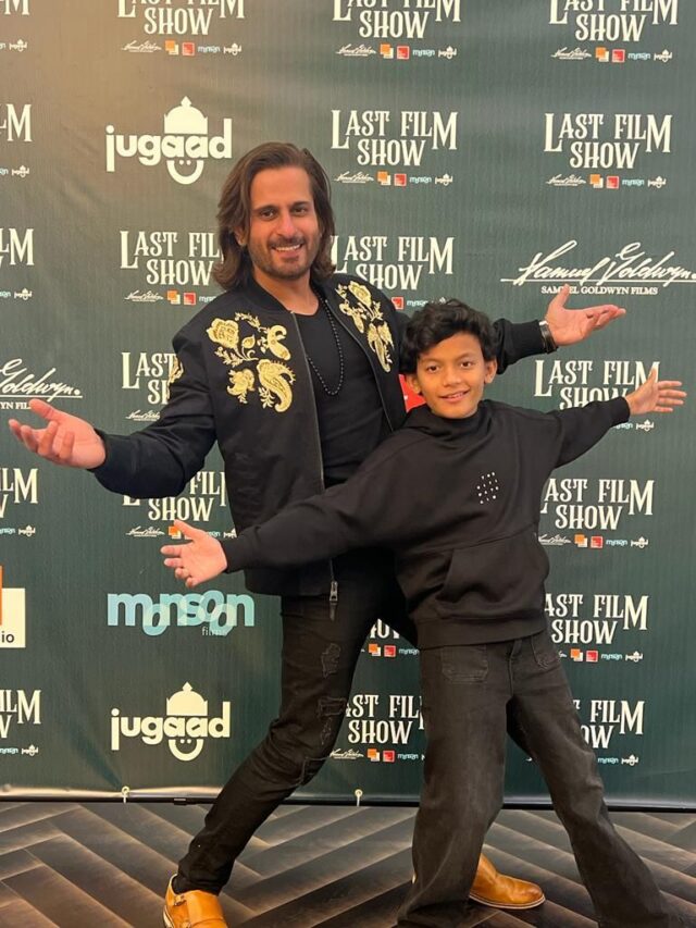 Actor Amit Sarin and child actor Bhavin Rabari recreate the famous Shah Rukh Khan signature pose