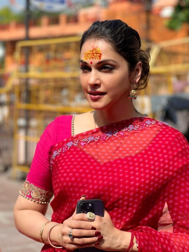 Isha Koppikar Wishes Fans On Mahashivratri ; Shares Pictures of Herself Celebrating the festival