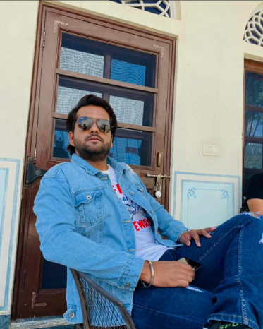 "Aman Yadav: The Youngest Sarpanch Making a Difference in Vidisha"