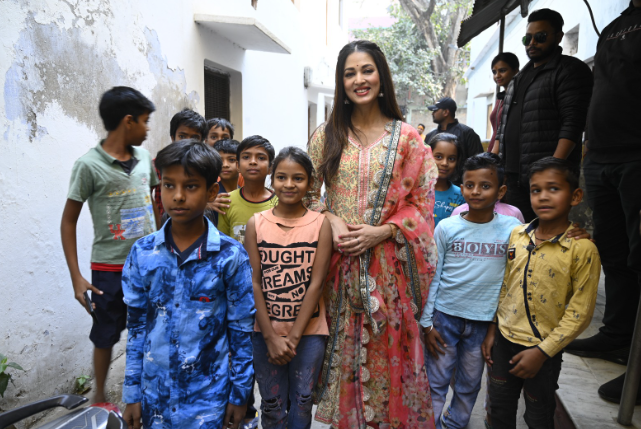 The Power of Fans: Heartwarming Moments with &amp;TV Actors Kamna Pathak, Rajesh Singh, and Vidisha Srivastava