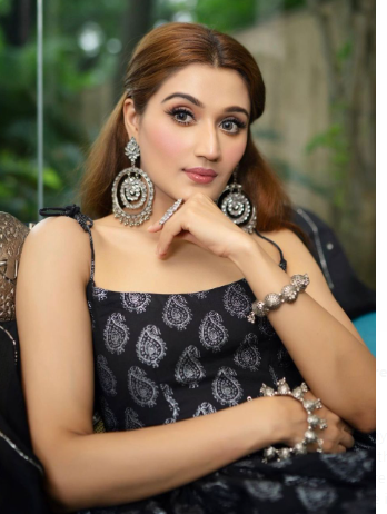 "Actress Arushi Nishank Shares Her Sleeping Hacks for a Healthy Lifestyle on World Sleep Day"