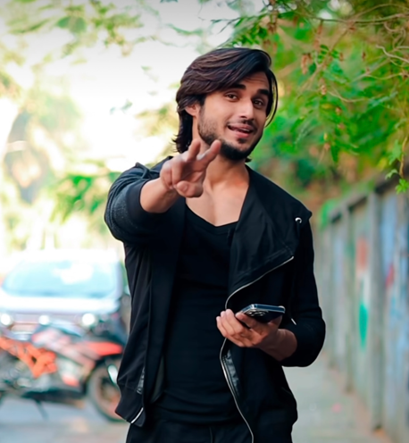 Abraz Khan’s Debut Music Video “Tumhe Mere Liye Hi Banaya Hai” Touches Million Views on YouTube