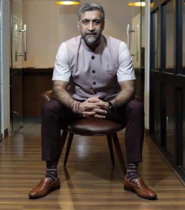 Nikhil Nanda Emphasizes the Power of Compelling Content for Theatrical Success: A Call for Revamping Bollywood's Cinematic Landscape