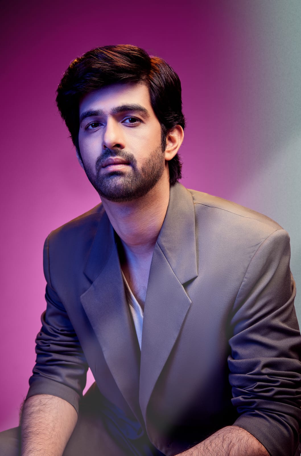 Breakout Pop Star Hriday: Unveiling the Synth-Pop Anthem 'Saaya'