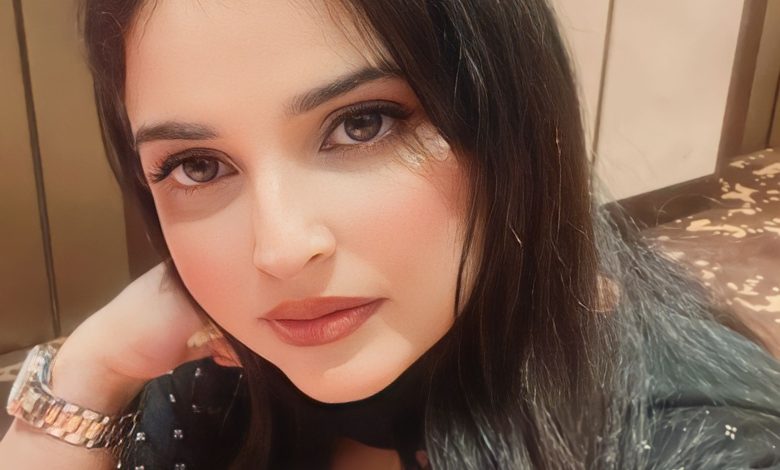 Shikha Shoken: Age, Height, Weight, Career, Education, Boyfriend, Family, Net Worth, Biography And More