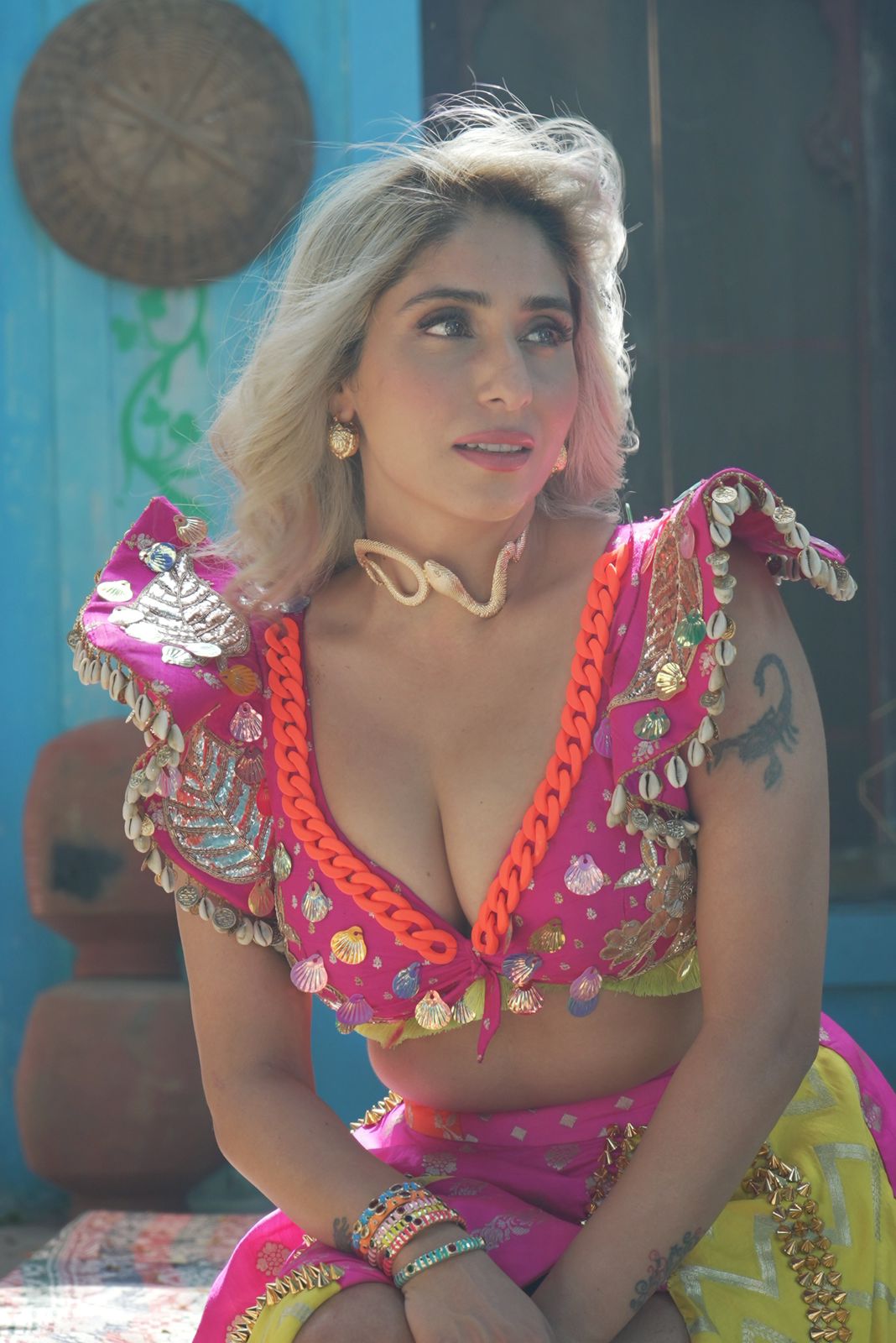 "Neha Bhasin Ignites the Internet with 'Kut Kut Bajra': A Fusion of Neo-Folk and Kathak Rockers"