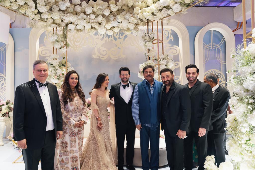 "Luv Sinha Expresses Gratitude to Legendary Father Shatrughan Sinha on Teachers' Day"