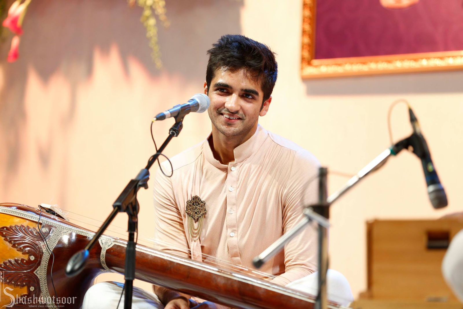 Jashan Bhumkar Discusses Fusion Music, Trends, and Developments in Hindi Music on Hindi Diwas