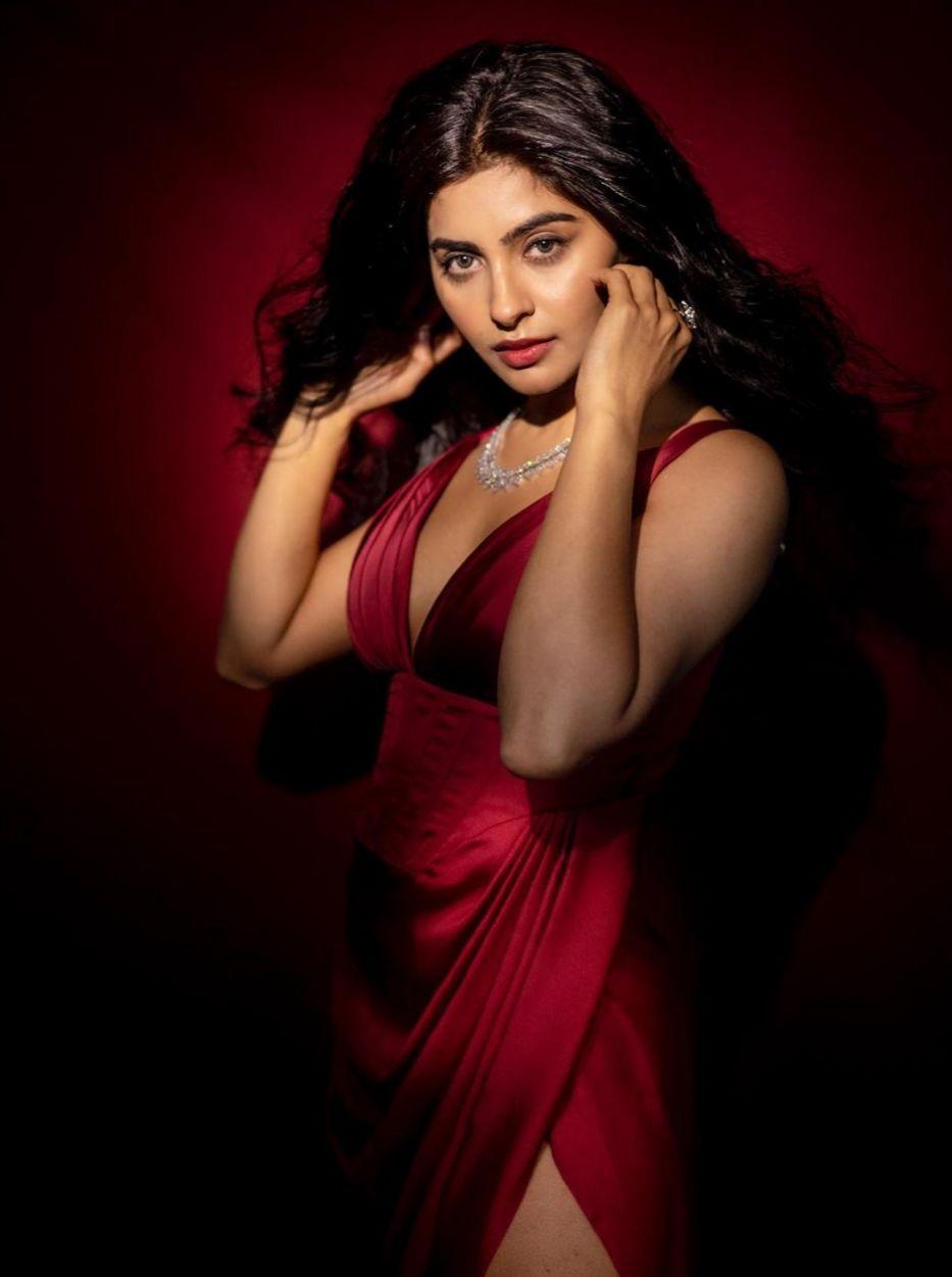 Yukti Kapoor Expresses Gratitude for Her Thrilling Journey in 'Keh Doon Tumhein'