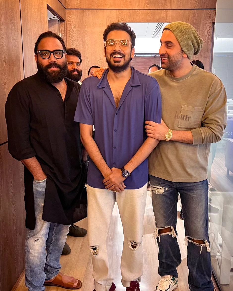 Unseen Photo of Ranbir Kapoor and Sandeep Reddy Vanga with Satranga Creator Shreyas Puranik Takes the Internet by Storm
