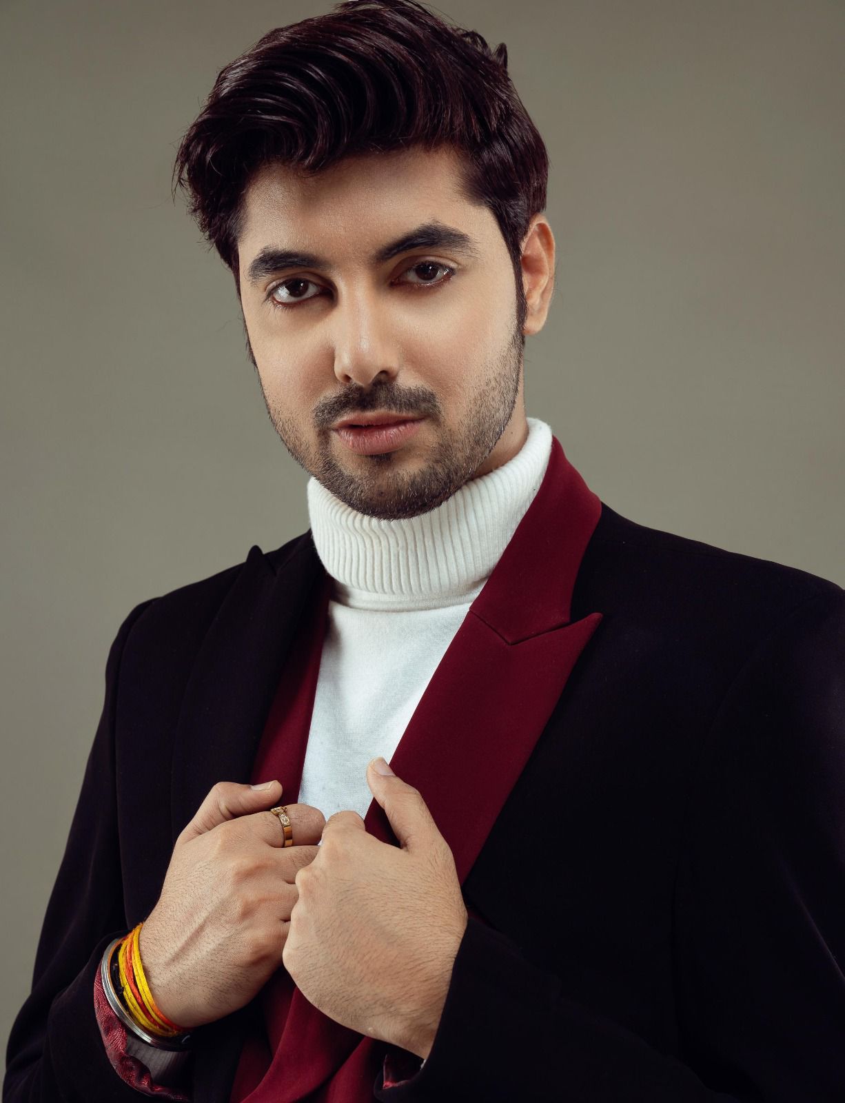 Fashion Expert Mohit Kapoor Guides on Styling Floral Saris for the Festive Season