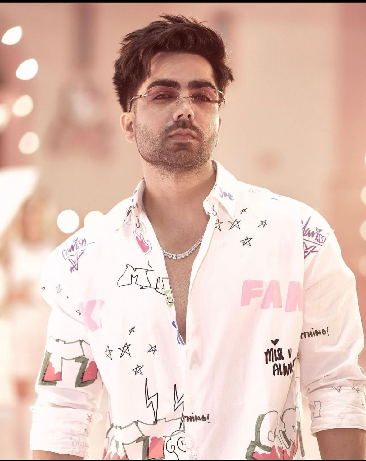 Harrdy Sandhu Electrifies Indore with Power-Packed Concert, Surprises Fans with 'Arjun Vailly' from Animal Soundtrack