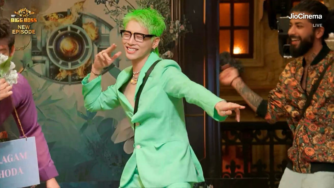 K-pop Sensation Aoora Enlivens Bigg Boss House with Multicultural Extravaganza