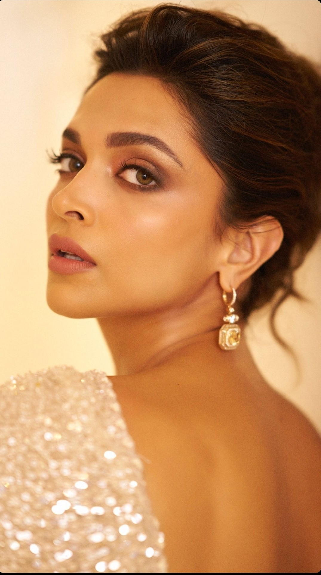 Deepika Padukone Shines at BAFTA Awards 2024 in Stunning Sabyasachi Saree