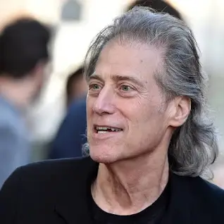 Remembering Richard Lewis: A Comedy Icon Who Brightened Lives with Laughter