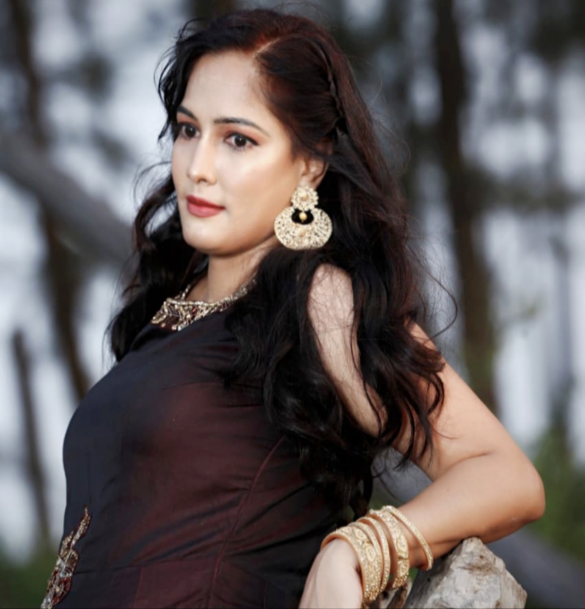 Actress Model Puja Nagpal Photoshot Pics