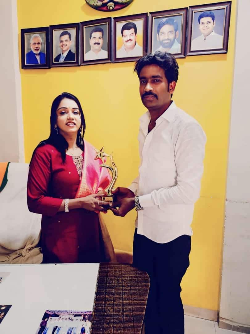 Deepak Bhojpuria followed the path of Ritesh Pandey, Holi meeting of Bhojpuri film stars was successful in Mumbai.